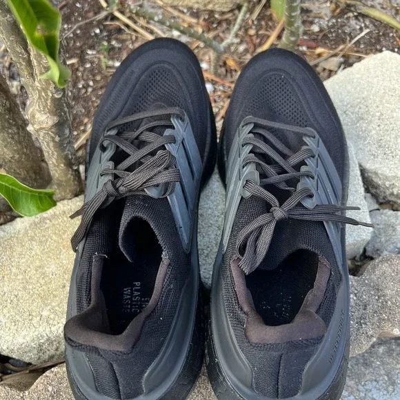 Adidas UltraBoost Light Running Shoes Mens Sz 11.5 Triple Black Training Sneaker - Picture 5 of 10